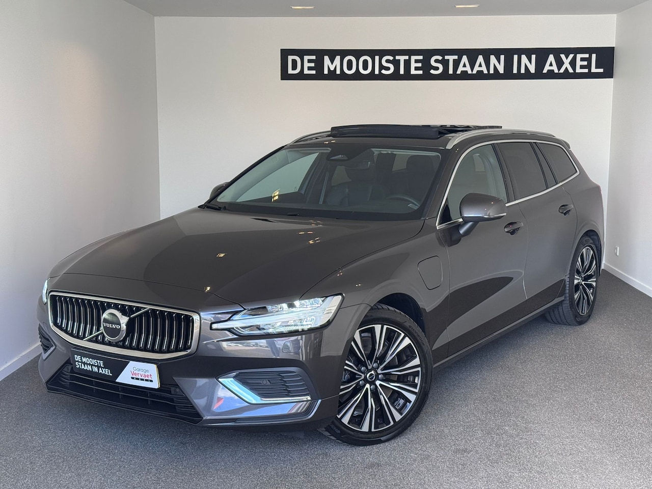 Volvo V60 - 2.0 T6 Recharge AWD Inscription Expression 2.0 T6 Recharge AWD Inscription Expression - AutoWereld.nl