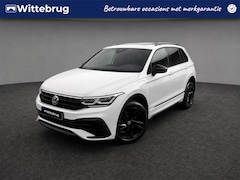 Volkswagen Tiguan - 1.4 TSI 245pk eHybrid R-Line DSG Automaat Black Style / Panorama schuifdak / Navigatie / C
