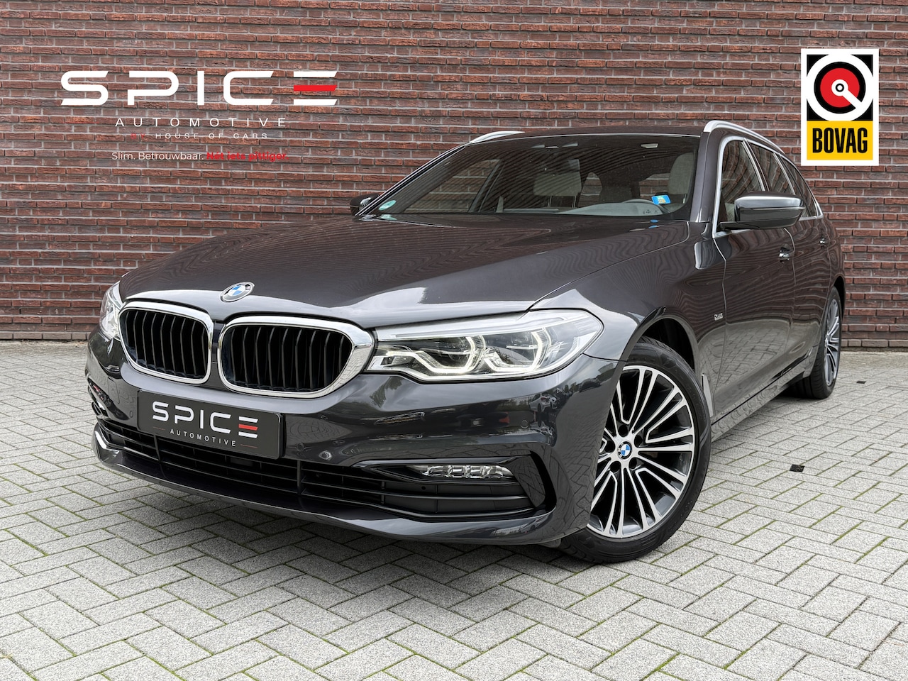 BMW 5-serie Touring - 520i High Executive Sport Line - AutoWereld.nl