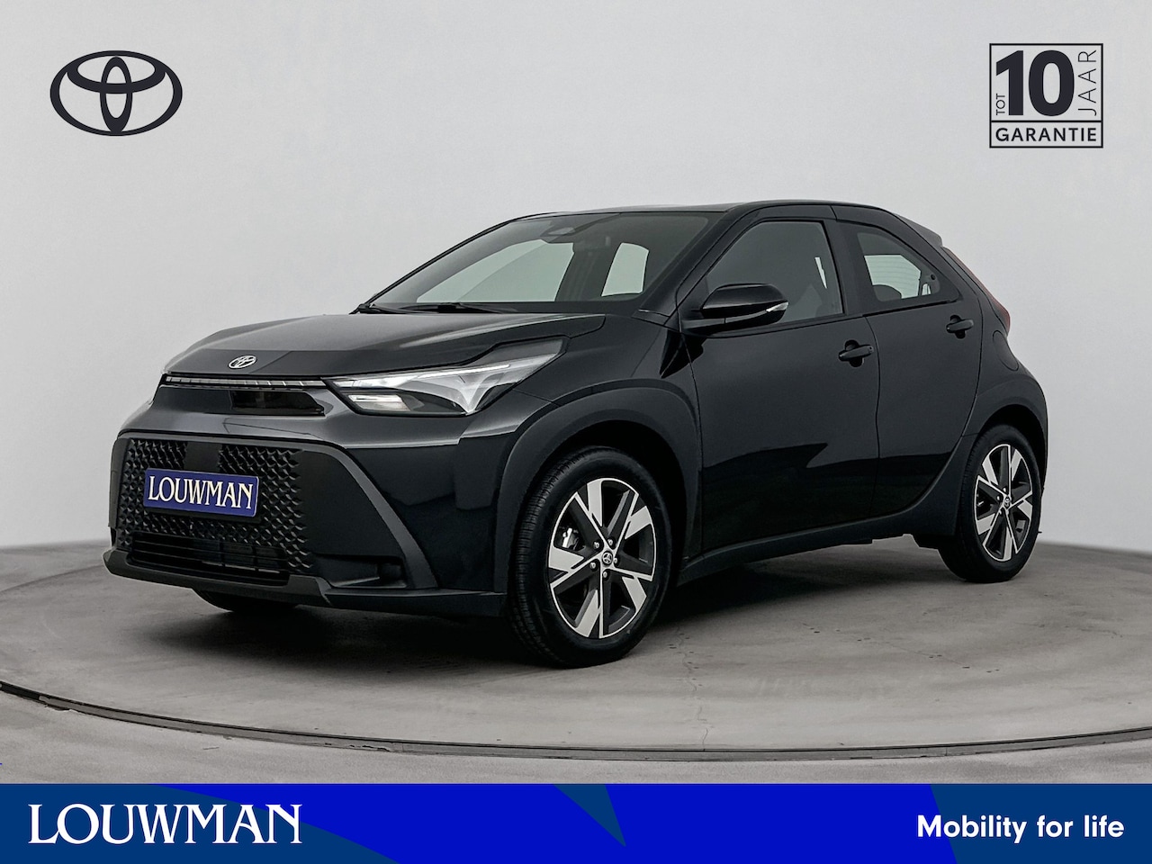 Toyota Aygo X - Hybrid 115 play | Apple Carplay & Android Auto | Parkeercamera | * - AutoWereld.nl