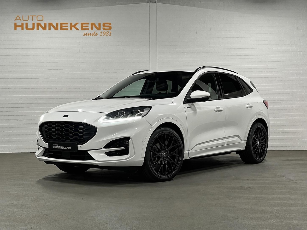 Ford Kuga - 1.5 EcoBoost ST-Line X Trekhaak *1800 kg Trekgewicht | Adapt. cruise control | B&O | Stoel - AutoWereld.nl