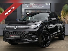 Volkswagen Tiguan - R-Line | 272 PK | Panoramadak | Matrix LED | Head-up display | Trekhaak | Tiguan R-Line me
