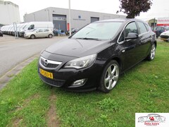 Opel Astra - 1.6 Turbo Sport, Airco, Cruise.L.M 19 inch wielen