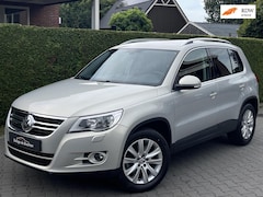 Volkswagen Tiguan - 1.4 TSI Sport&Style | 18 INCH SPORTVELGEN | STOELVERWARMING | PARKEERSENSOREN ACHTER