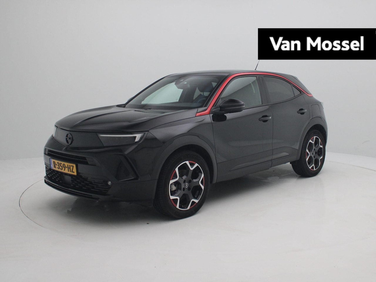 Opel Mokka-e - GS Line 50-kWh 11kw bl. | Apple Carplay/Android Auto | Camera | 18" Tricolor velgen - AutoWereld.nl