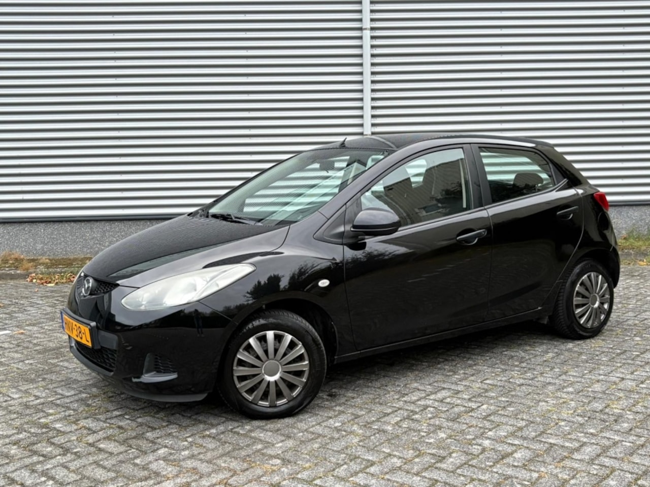 Mazda 2 - 1.3 XS Airco ijskoud Carplay Bluetooth Elektr Ramen - AutoWereld.nl