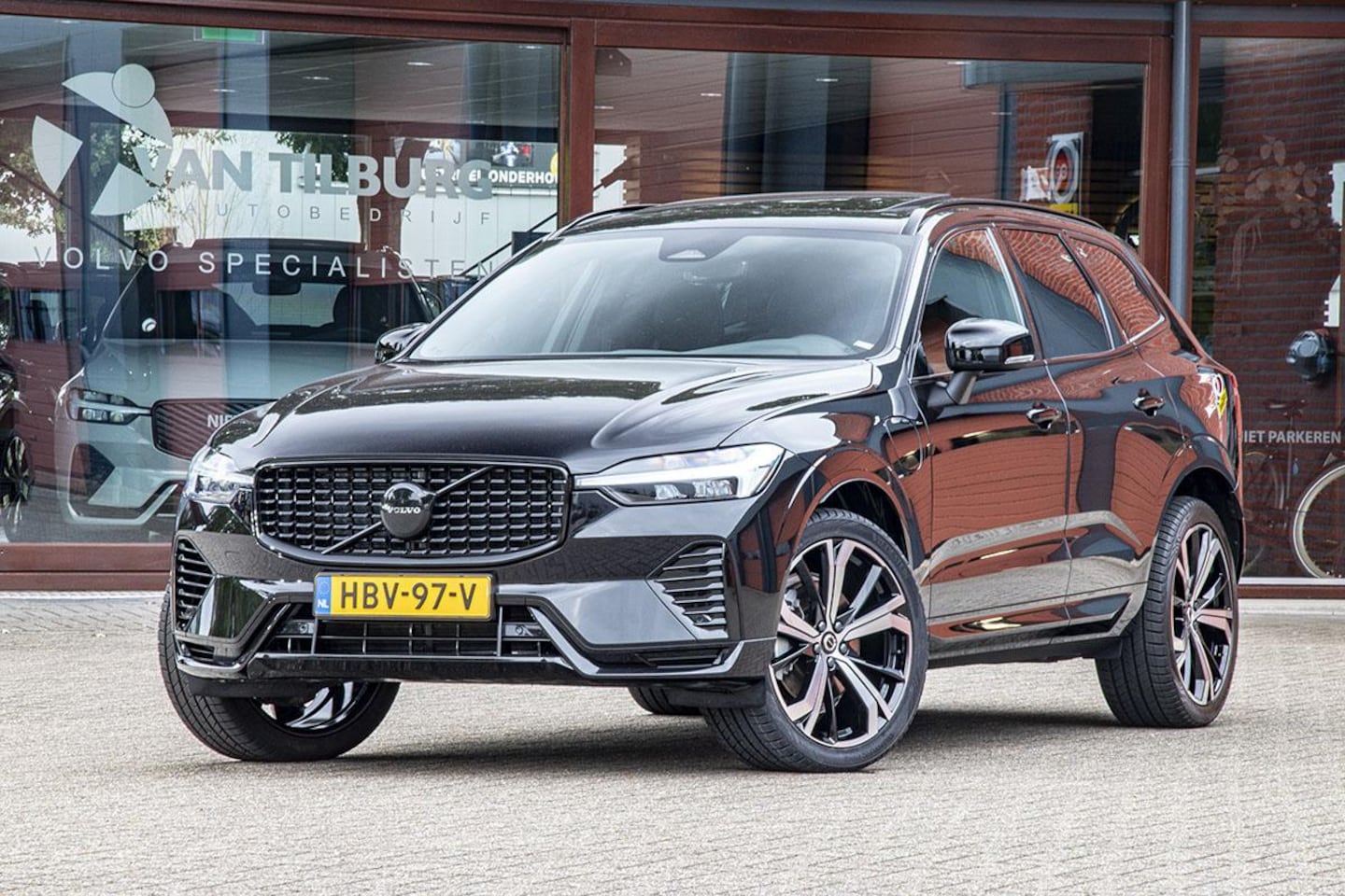 Volvo XC60 - 2.0 T6 AWD PLUS BLACK EDITION - AutoWereld.nl