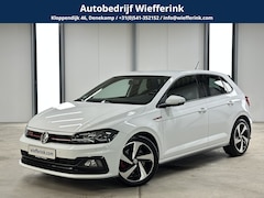 Volkswagen Polo - 2.0 TSI GTI 200pk | BeatsAudio | Stoelverwarming | Groot scherm | Apple carplay | PDC voor