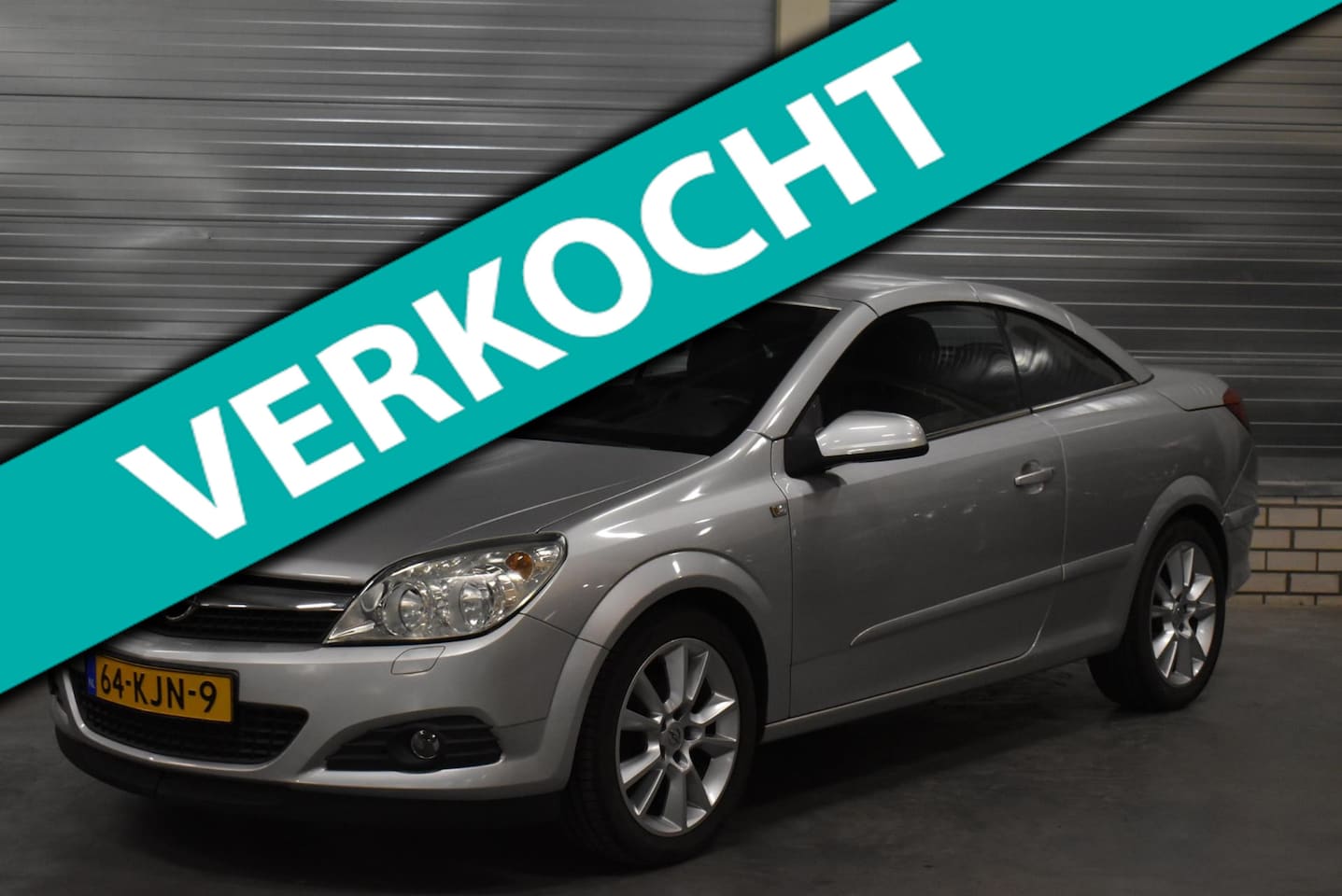 Opel Astra TwinTop - 1.8 Cosmo + Leder|Stoelverwarming|Climate Control|Cruise Control| - AutoWereld.nl