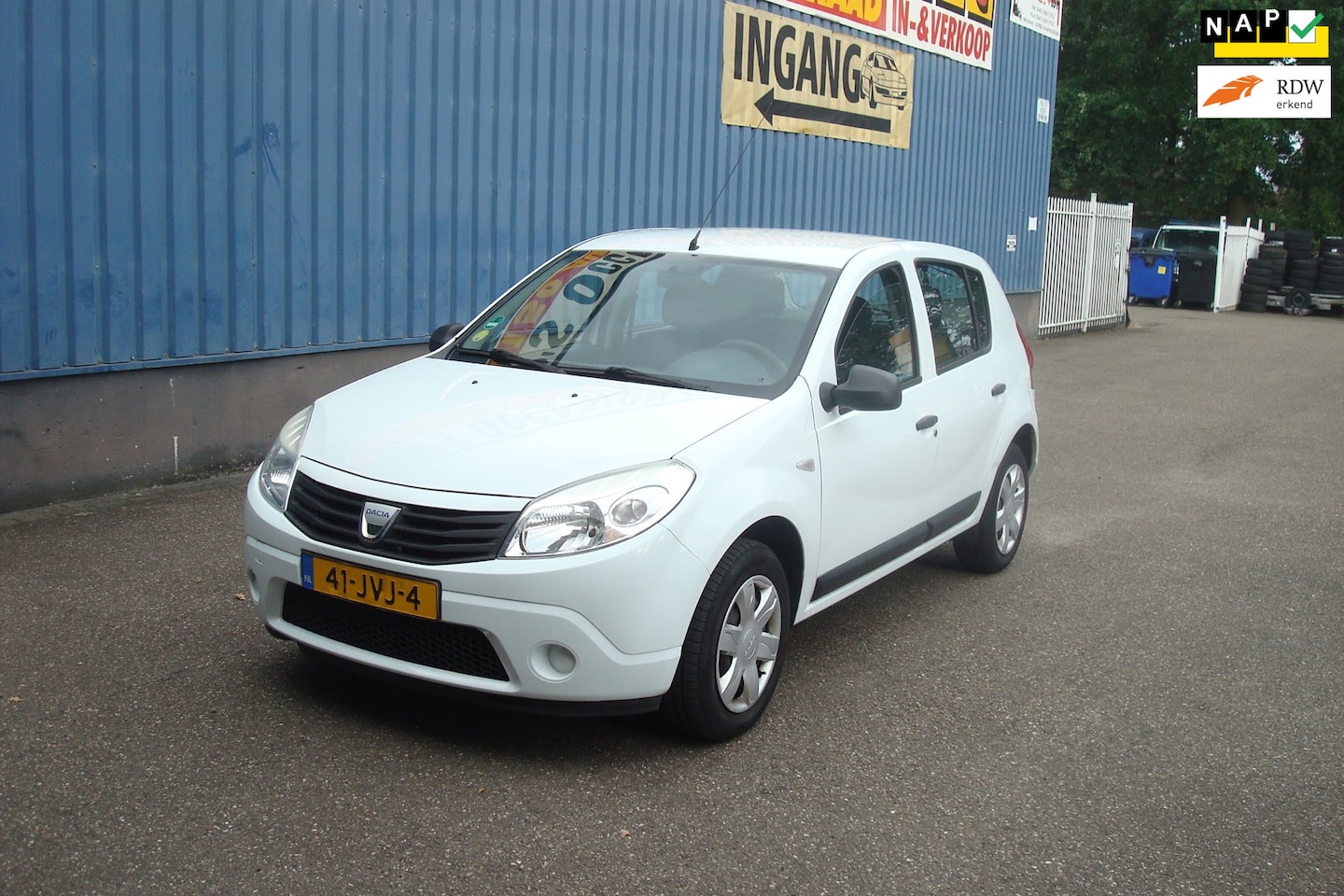 Dacia Sandero - 1.2 Ambiance 1.2 Ambiance, Airco, 2de eigenaar - AutoWereld.nl
