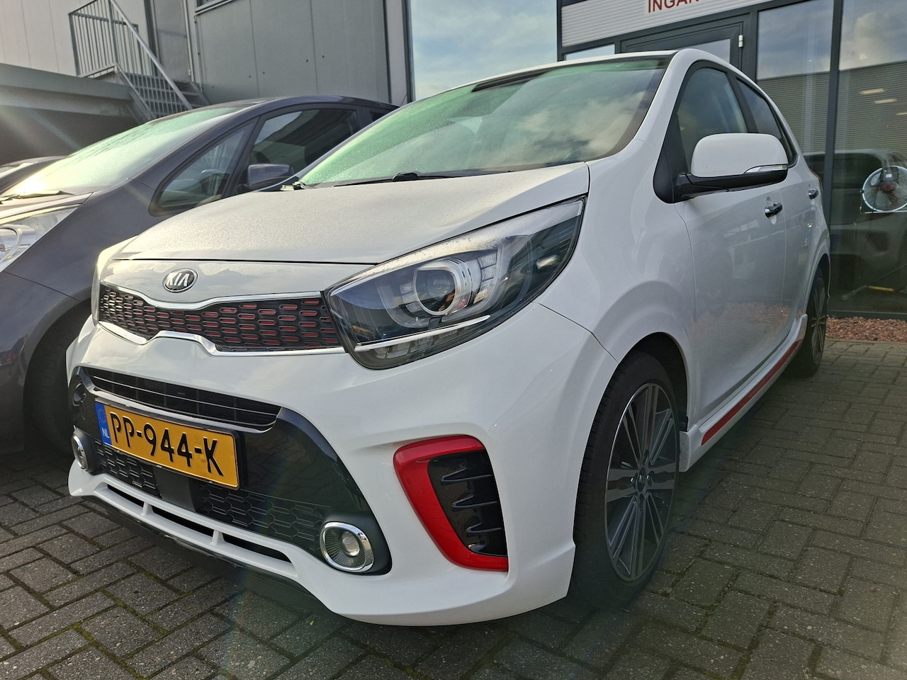 Kia Picanto - 1.2 CVVT GT-Line 1.2 CVVT GT-Line - AutoWereld.nl