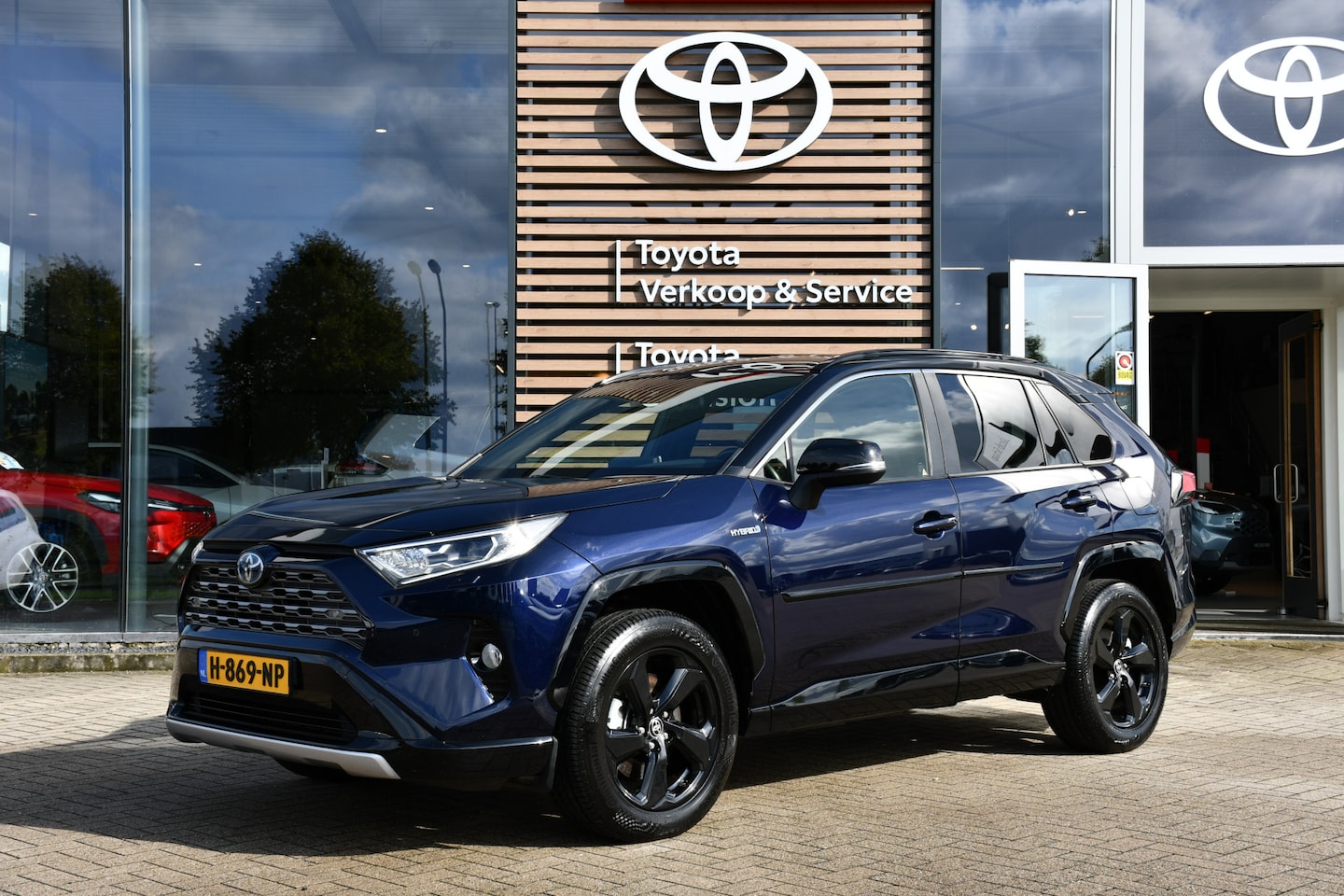Toyota RAV4 - 2.5 Hybrid Style Limited automaat 218pk | Elektrische Achterklep | Trekhaak | Alarm Klasse - AutoWereld.nl