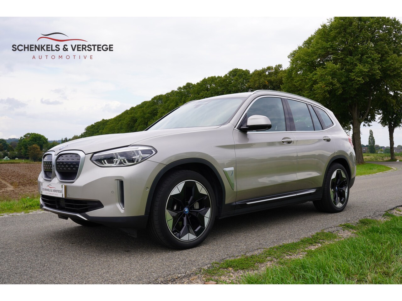 BMW iX3 - High Executive 80 kWh / SOH 91,1 / Pano / Trekhaak / Co Pilot / Harman Kardon / - AutoWereld.nl
