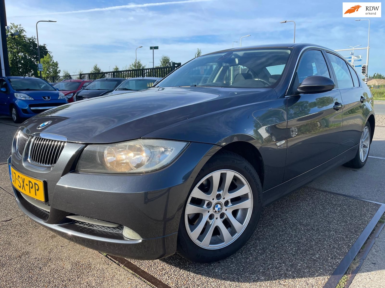 BMW 3-serie - 320i High Executive 320i High Executive - AutoWereld.nl