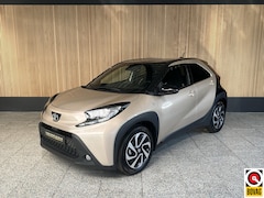 Toyota Aygo X - 1.0 VVT-i S-CVT Pulse Camera | Stoelverwarming | Carplay | ACC