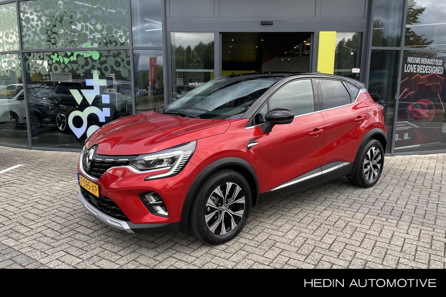 Renault Captur - 1.6 E-Tech plug-in hybrid 160 PK techno | Trekhaak 13P | Navigatie | Camera | Apple carpla - AutoWereld.nl