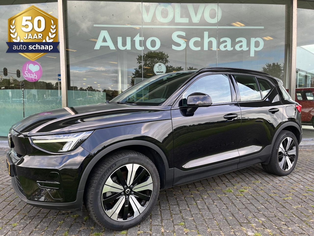 Volvo XC40 - Recharge Plus 70 kWh | Rijklaar incl 12 mnd Bovag | Warmtepomp Sportstoelen Keyless DAB Tr - AutoWereld.nl