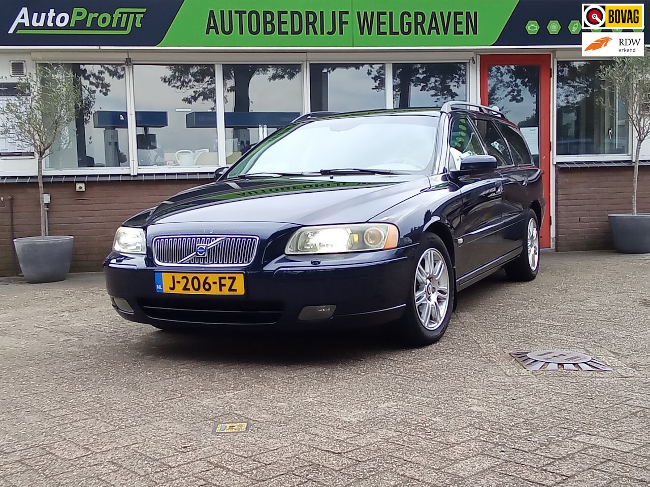 Volvo V70 - 2.5T Kinetic 2.5T Kinetic - AutoWereld.nl
