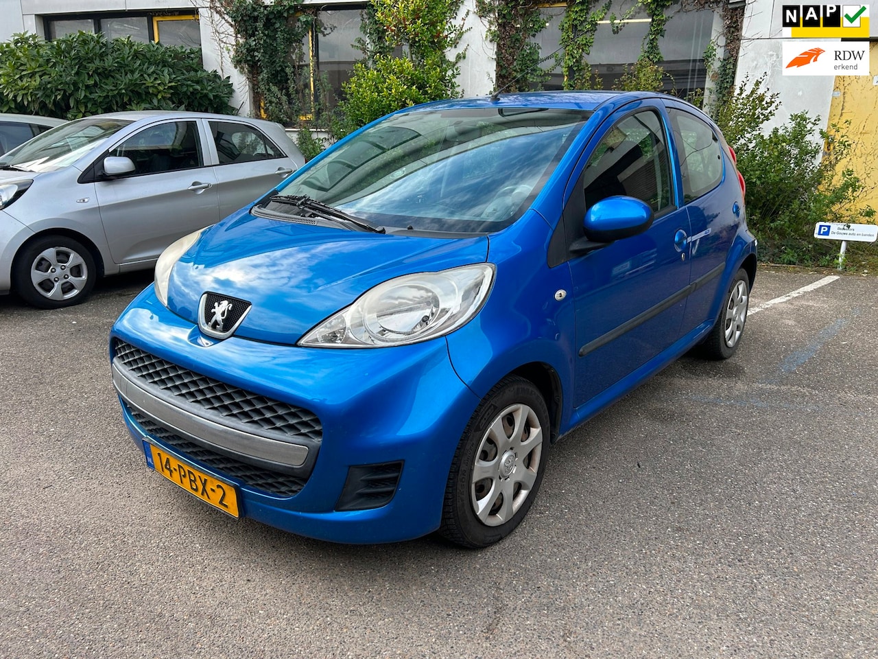 Peugeot 107 - 1.0-12V Millesim 200 / Airco - AutoWereld.nl