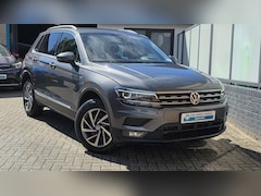 Volkswagen Tiguan - 2.0 TSI 4Motion Highline Navi, 180pk Cam 360, EL Klep, Dodehoek, EL Trekhaak, Winterpack,