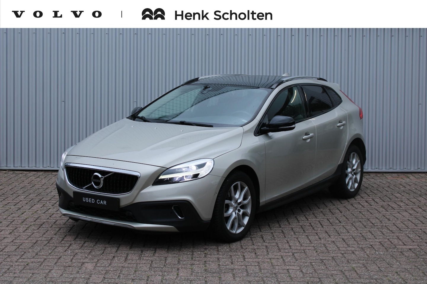 Volvo V40 Cross Country - 1.5 T3 Polar+ Luxury 1.5 T3 Polar+ Luxury - AutoWereld.nl