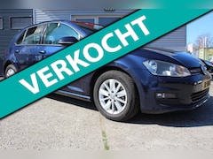 Volkswagen Golf - 1.0 TSI Trendline 5-deurs, nap, apk climatecontrol, 2x sleutel, boekjes, cruise-control, 6
