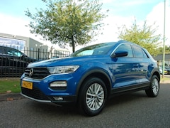 Volkswagen T-Roc - 1.0 TSI 110pk Style Clima Navi Apple Carplay LM-velgen