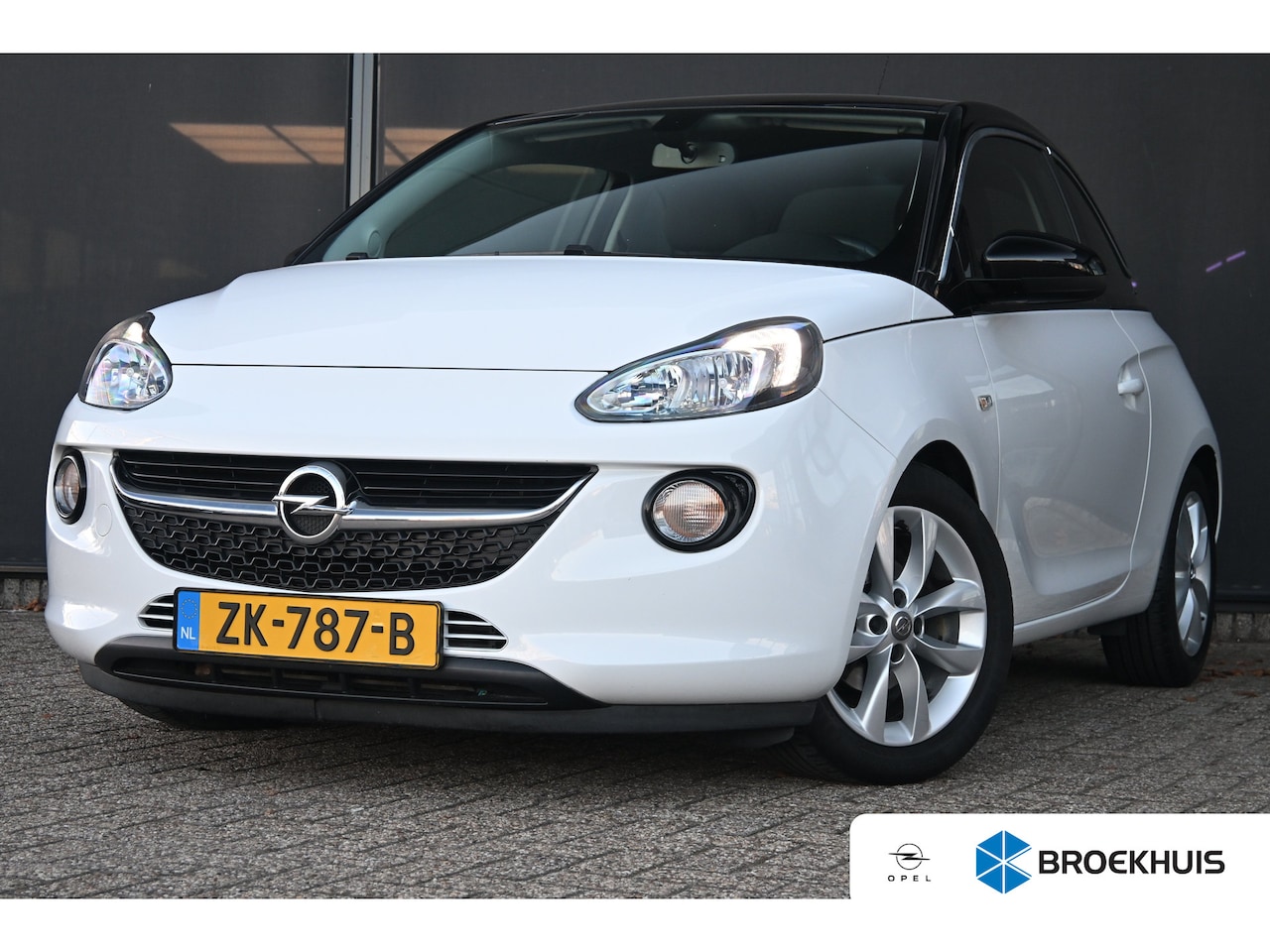 Opel ADAM - 1.0 Turbo BlitZ | Cruise control | Stoel/Stuur verwarming | Navi Full map | Parkeersensore - AutoWereld.nl