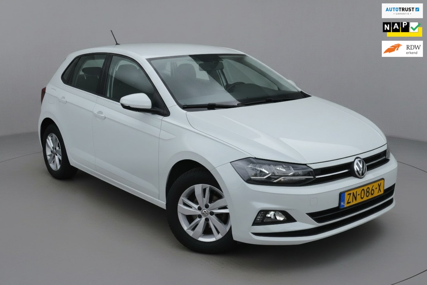 Volkswagen Polo - Cruise|Navi|Carplay|LM velgen|NAP - AutoWereld.nl