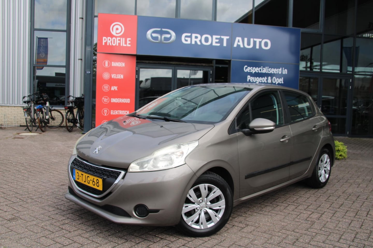 Peugeot 208 - 1.2 VTi Active 5-drs Airco met nieuwe APK, dealer onderhouden - AutoWereld.nl
