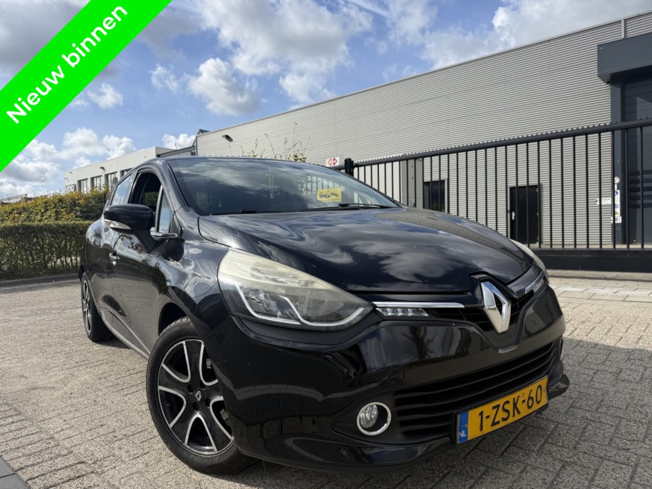 Renault Clio - 1.5 dCi Clima Bleutooth Keyless Parksensor - AutoWereld.nl