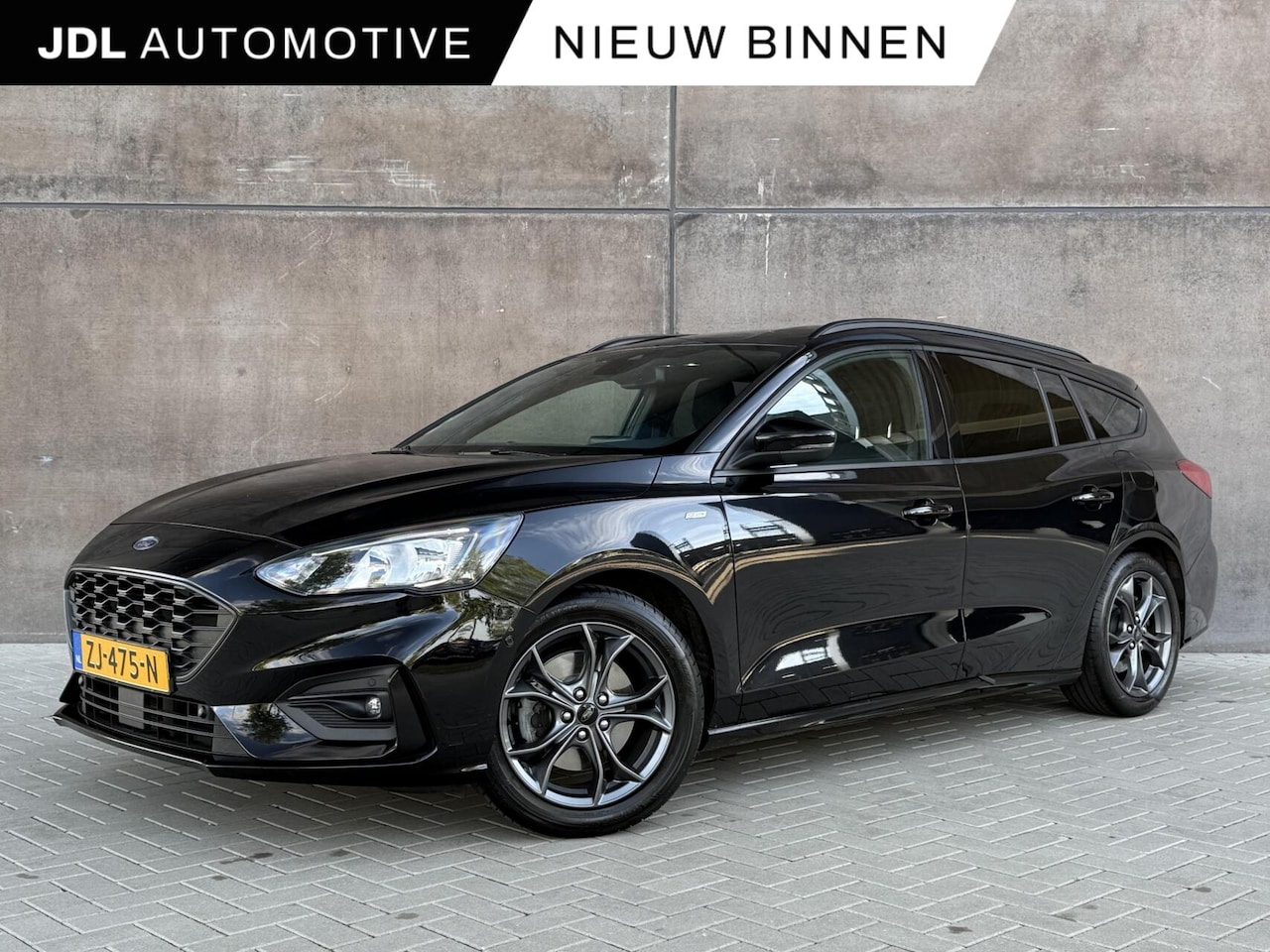 Ford Focus Wagon - 1.0 EcoBoost ST Line Business | Trekhaak | Camera | CarPlay | Stoel/Stuur verwarming | - AutoWereld.nl