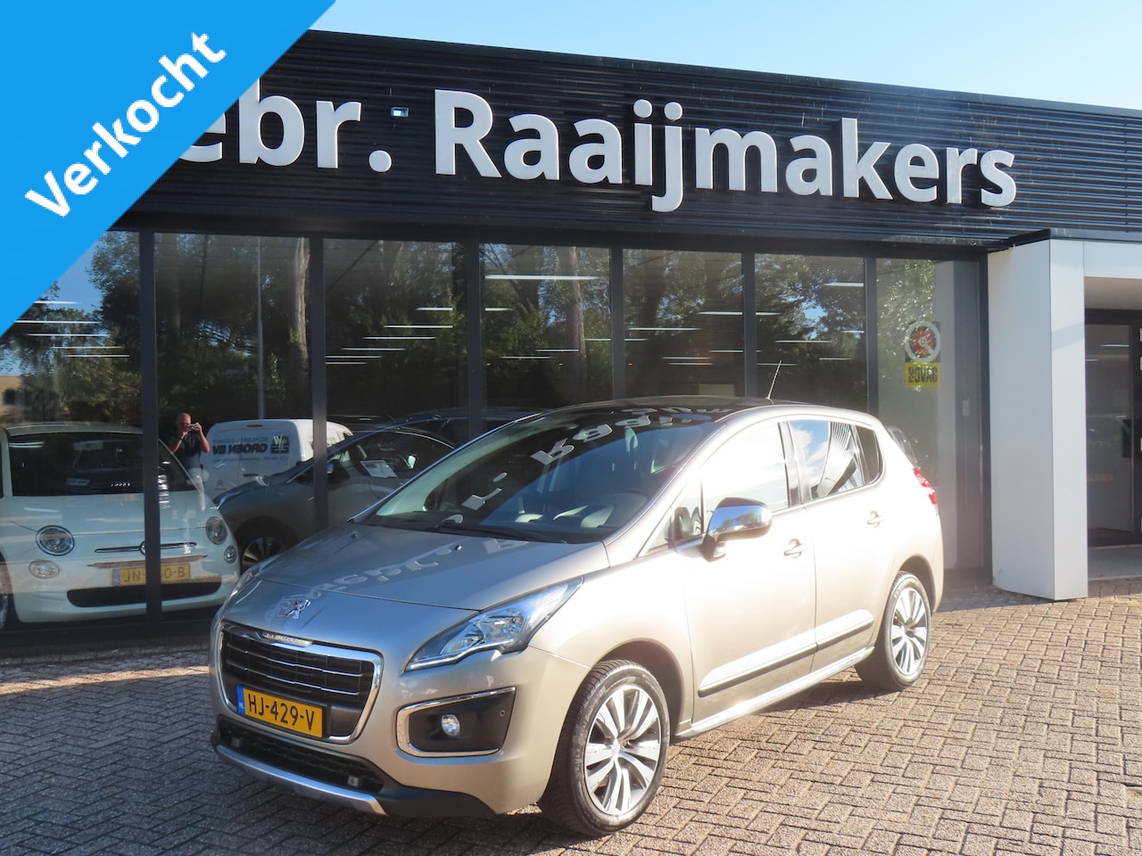 Peugeot 3008 - 1.6 THP Allure Automaat*Leder*Navi*Panoramadak* - AutoWereld.nl