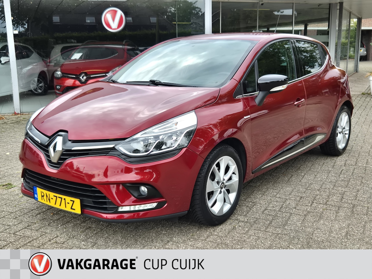 Renault Clio - 0.9 TCe Limited 5 DEURS / AIRCO / CRUISE CONTROL / 4 SEIZOENEN BANDEN / BOSE / - AutoWereld.nl