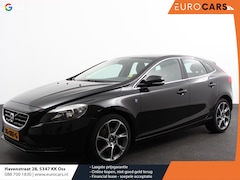 Volvo V40 - 2.0 T2 Ocean Race Climate Control Navigatie Lederen bekleding Parkeersensoren Trekhaak Lic