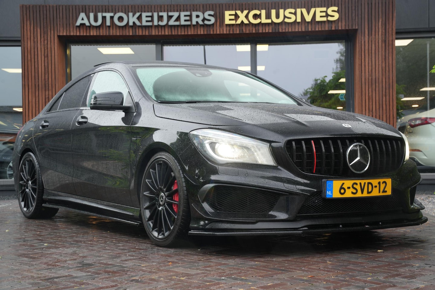 Mercedes-Benz CLA-Klasse - AMG 45 4MATIC Schaalstoelen Panoramadak Harman/Kardon Adapt. Cruise Camera Memory - AutoWereld.nl