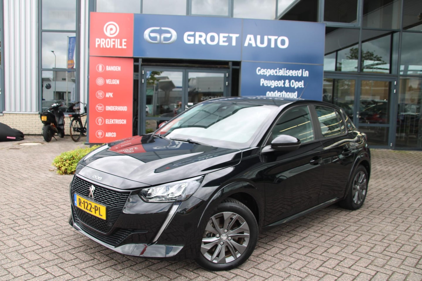 Peugeot e-208 - EV Active Pack 50 kWh Airco Carplay 1e eigenaar, dealer onderhouden - AutoWereld.nl