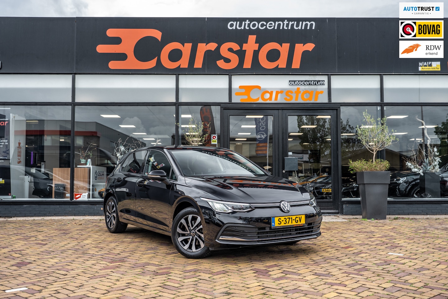 Volkswagen Golf - 1.5 TSI Active|Virtual Cockpit|Navi Carplay|Pdc - AutoWereld.nl