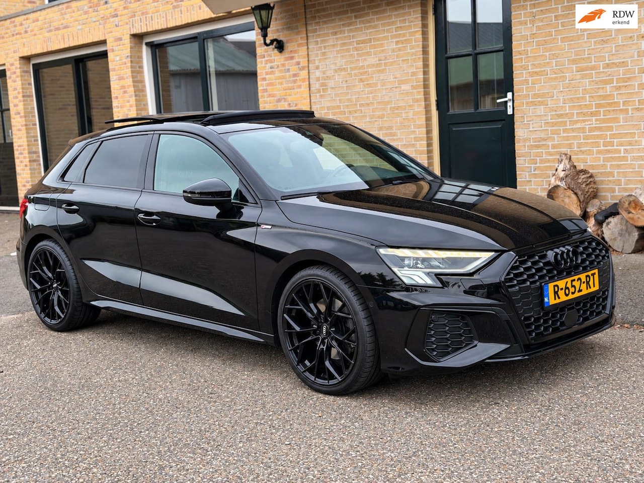 Audi A3 Sportback - 35 TFSI S- Line | PANO | MATRIX |KEYLESS - AutoWereld.nl