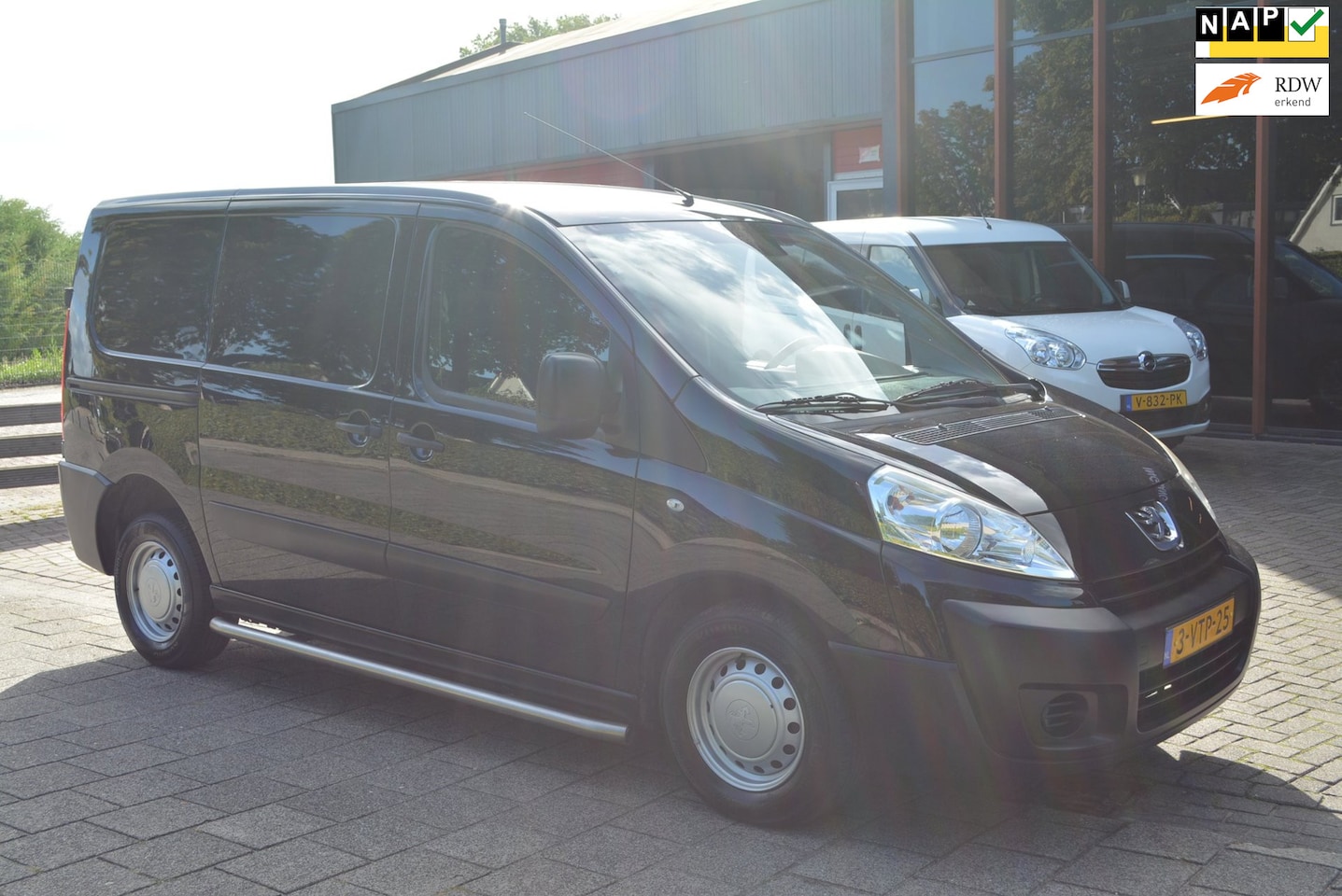 Peugeot Expert - 227 1.6 HDI L1H1 Pro 227 1.6 HDI L1H1 Profit+ - AutoWereld.nl