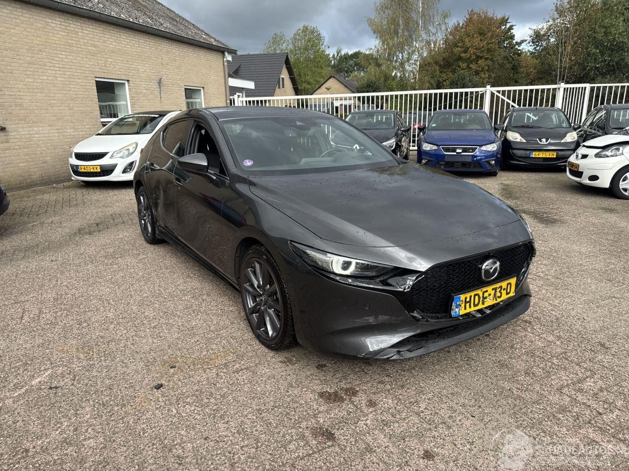 Mazda 3 - 2.0 e-SA-G Luxury M Hybrid 122 REST BPM €700,-!!! - AutoWereld.nl