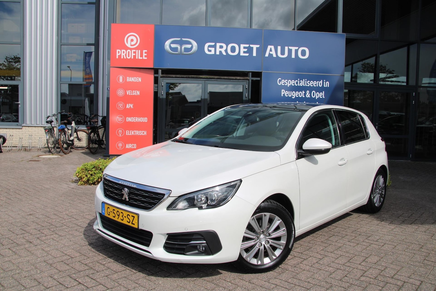 Peugeot 308 - 1.2 PureTech 130pk Allure Airco Navi Carplay Panoramadak 50.926km Nieuwstaat - AutoWereld.nl