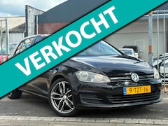 Volkswagen Golf - 1.6 TDI Comfortline BlueMotion | Trekhaak | Navigatie | 18” LMV |