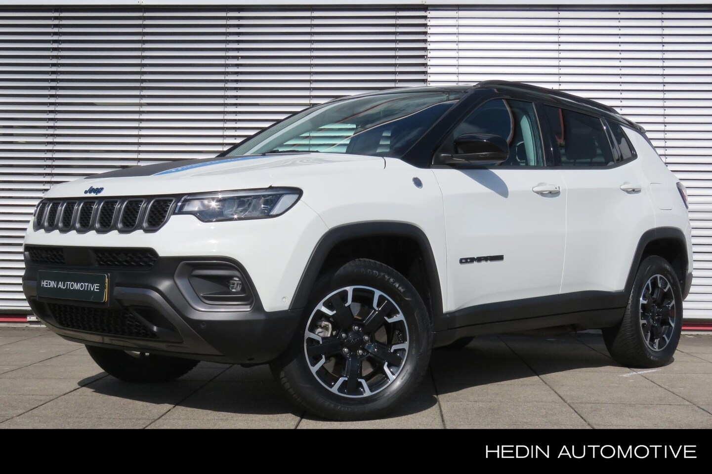 Jeep Compass - 4xe 240 Plug-in Hybrid Electric Trailhawk 4xe 240 Plug-in Hybrid Electric Trailhawk - AutoWereld.nl