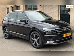 Volkswagen Tiguan - 1.4 TSI ACT Business R| VIRTUAL| 360 CAM| LEDER