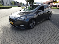 Ford Focus Wagon - 1.0 ST-Line/Airco/Navi/Boekjes/APK 28-10-2027
