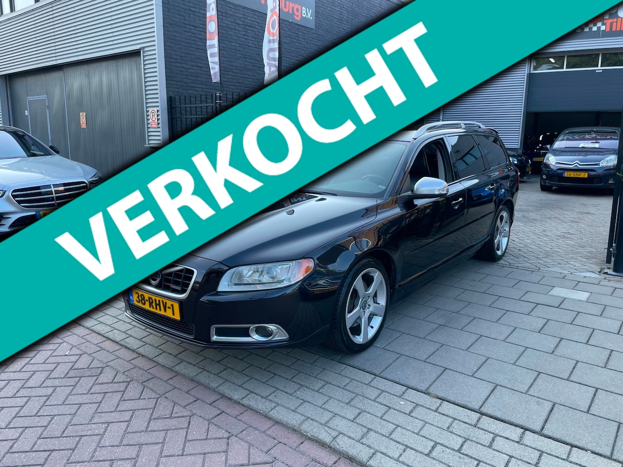 Volvo V70 - 2.0T R-Edition Trekhaak Airco Navi PDC NAP APK - AutoWereld.nl