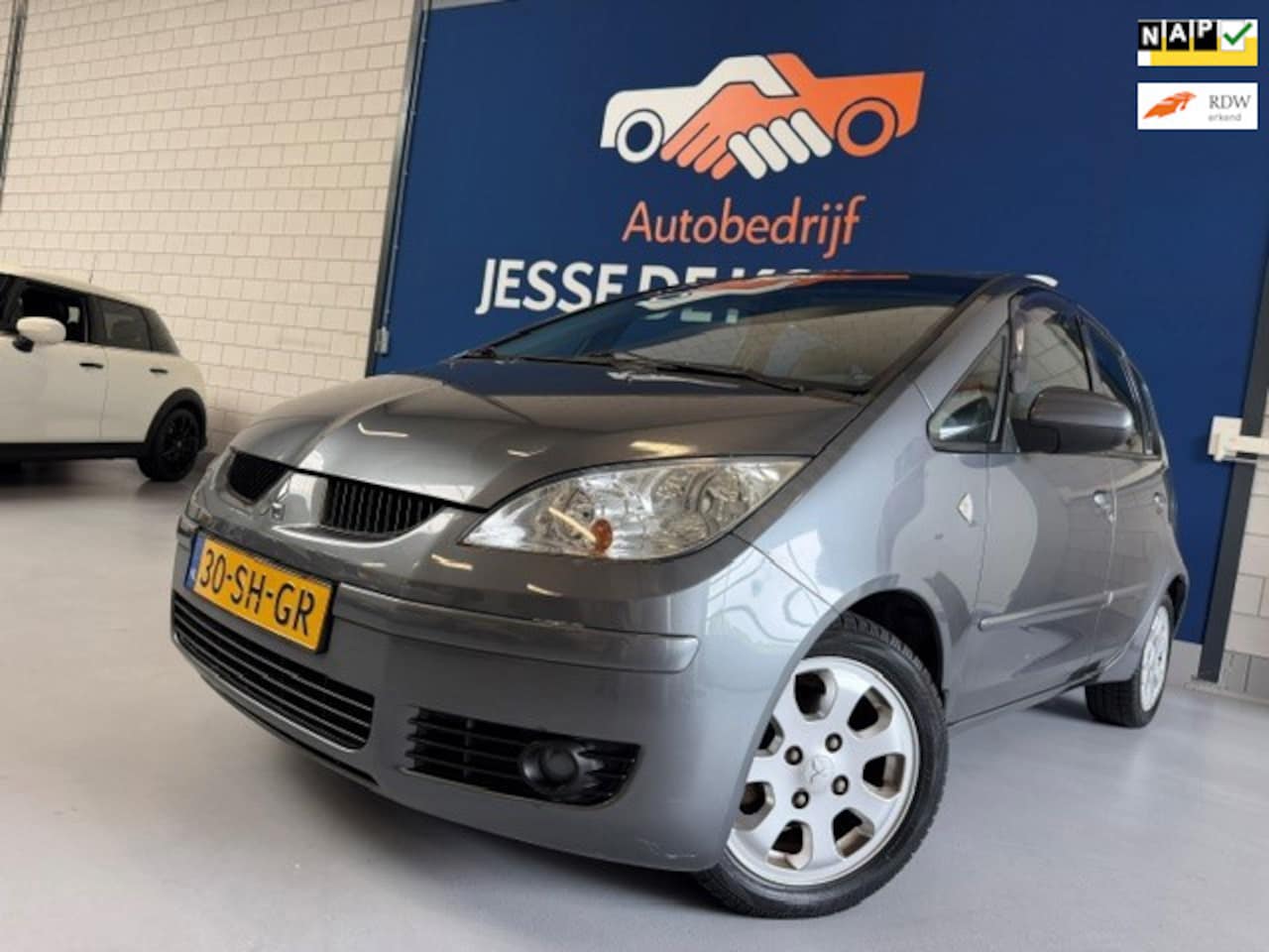 Mitsubishi Colt - 1.3 Instyle / bj.2006 / kleur: grijs / 5 deurs / NAP met 118793 km./ APK 08/2027 / Leder i - AutoWereld.nl