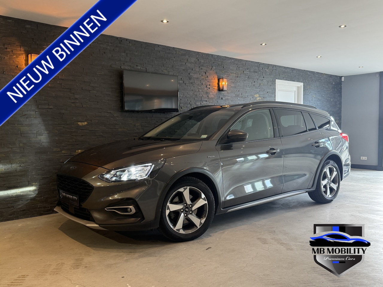 Ford Focus Wagon - 1.0 EcoBoost Titanium Bj: 2020 / Automaat - AutoWereld.nl