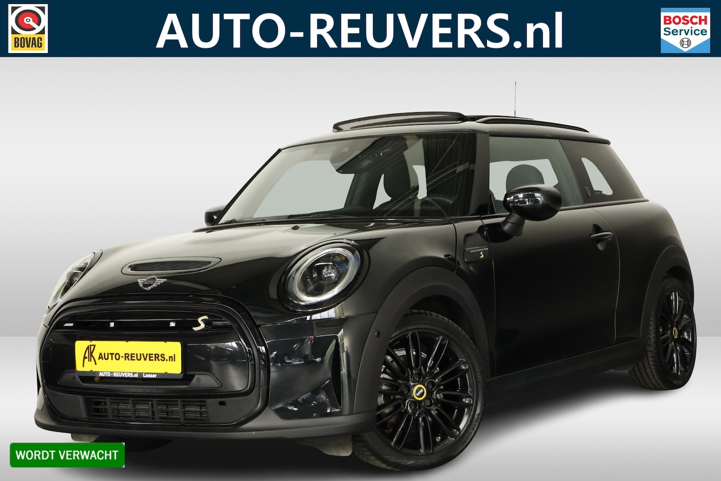 MINI Electric - Cooper MINI Yours 33 kWh / LED / Opendak / Leder / HarmanKardon / HUD - AutoWereld.nl